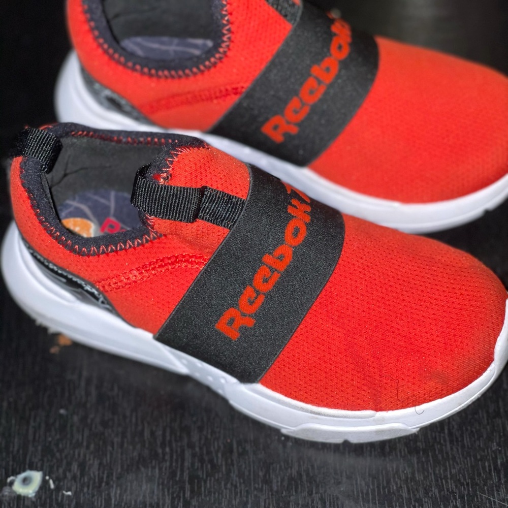 Toddler 11 c Reebok - Picture 3 of 3